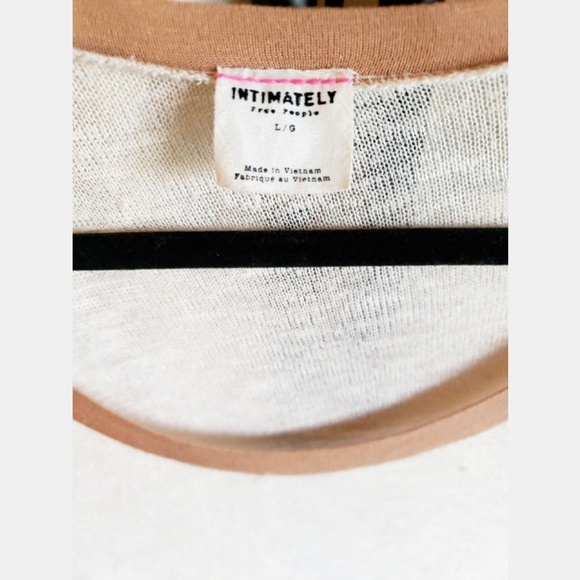 1 Free People Intimately 3/4 sleeve asymmetrical top - Picture 3 of 4